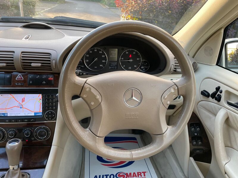 MERCEDES-BENZ C CLASS