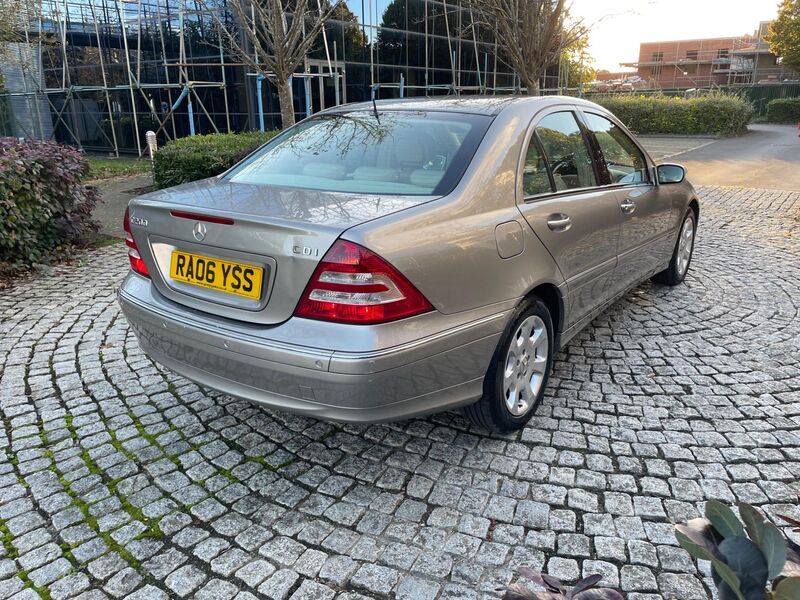 MERCEDES-BENZ C CLASS