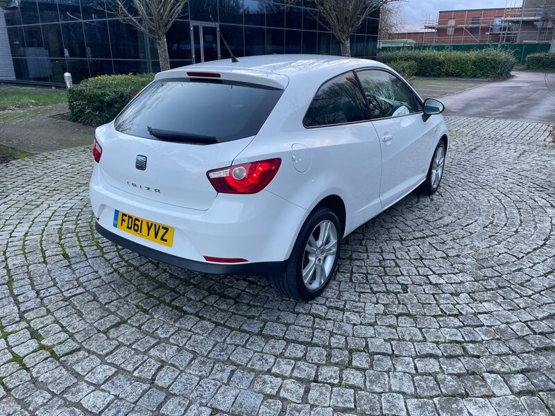 SEAT IBIZA