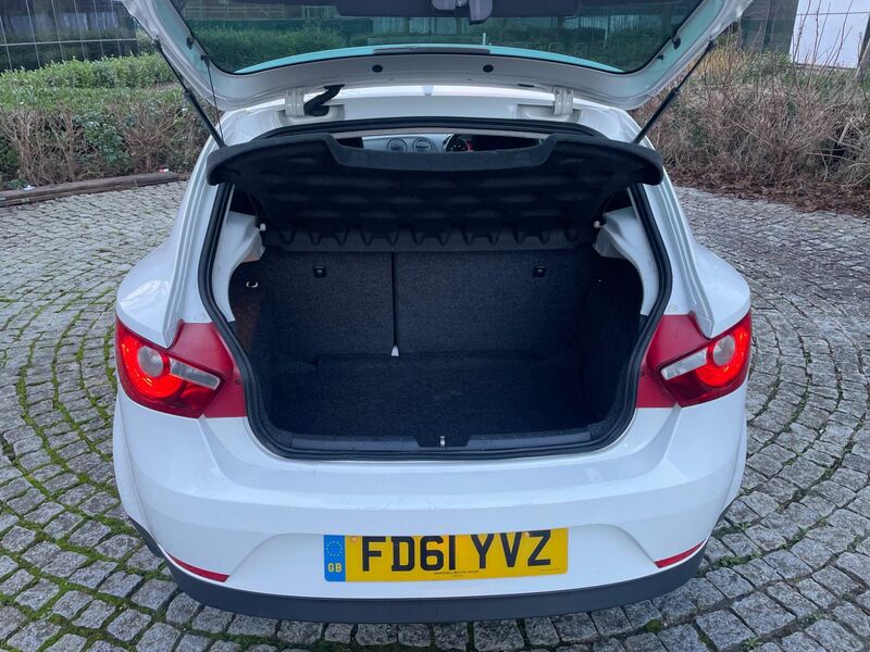 SEAT IBIZA