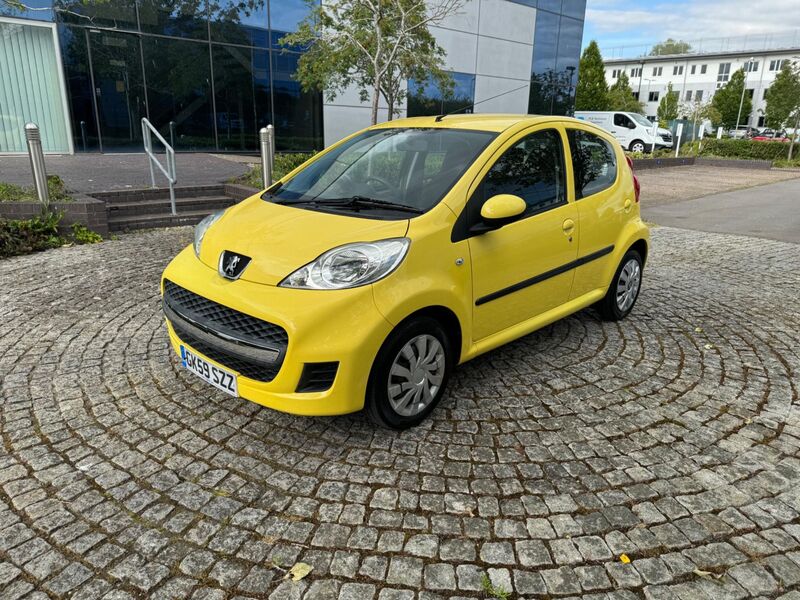 PEUGEOT 107