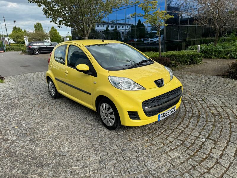 PEUGEOT 107