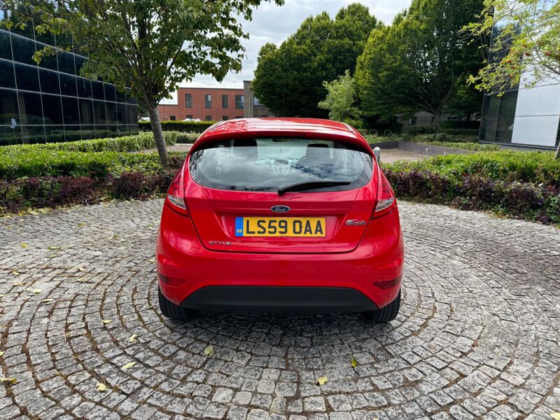 FORD FIESTA