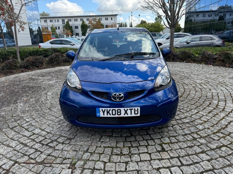 TOYOTA AYGO