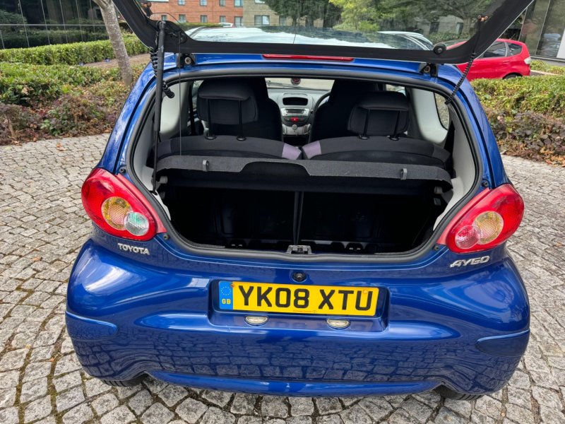 TOYOTA AYGO