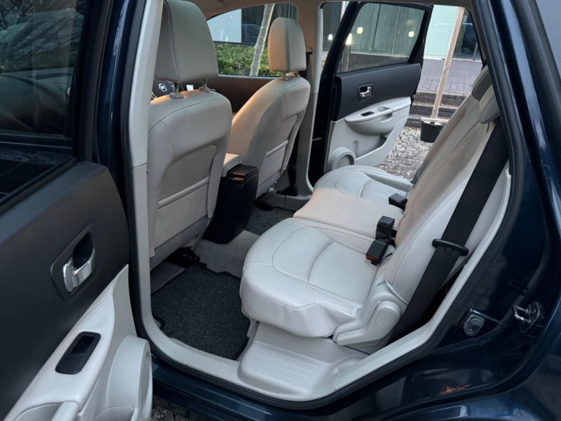 NISSAN QASHQAI+2
