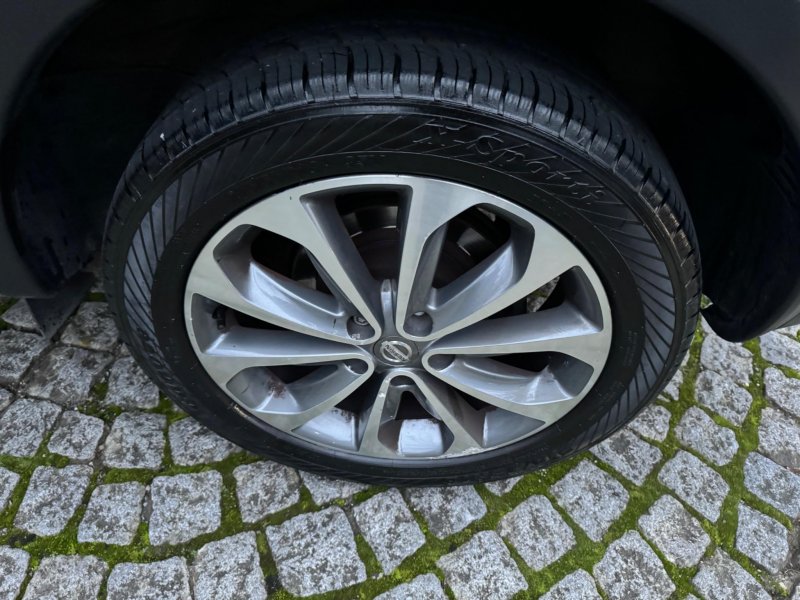 NISSAN QASHQAI+2