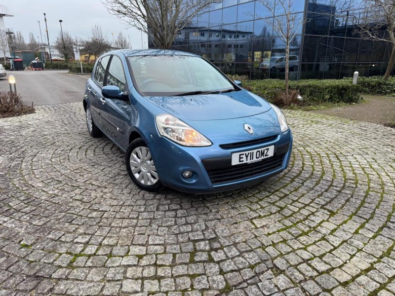 RENAULT CLIO