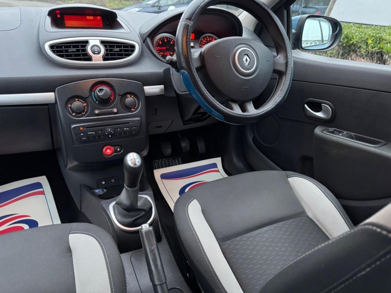 RENAULT CLIO