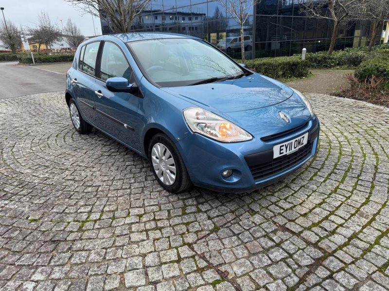 RENAULT CLIO