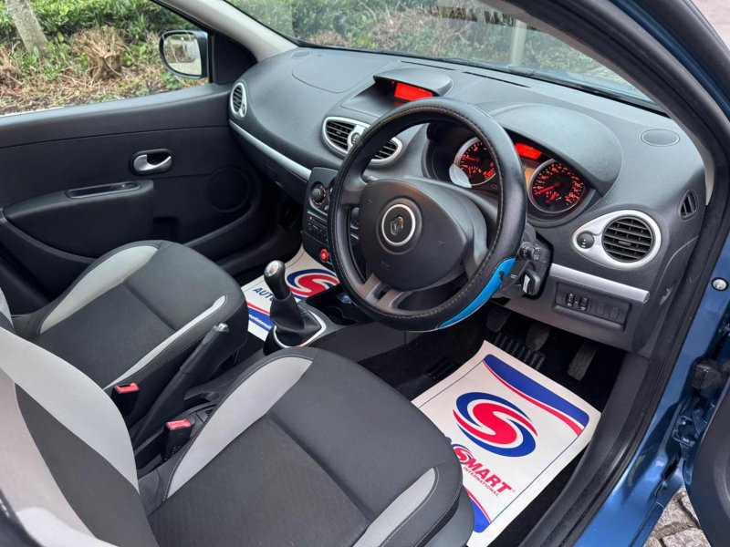 RENAULT CLIO