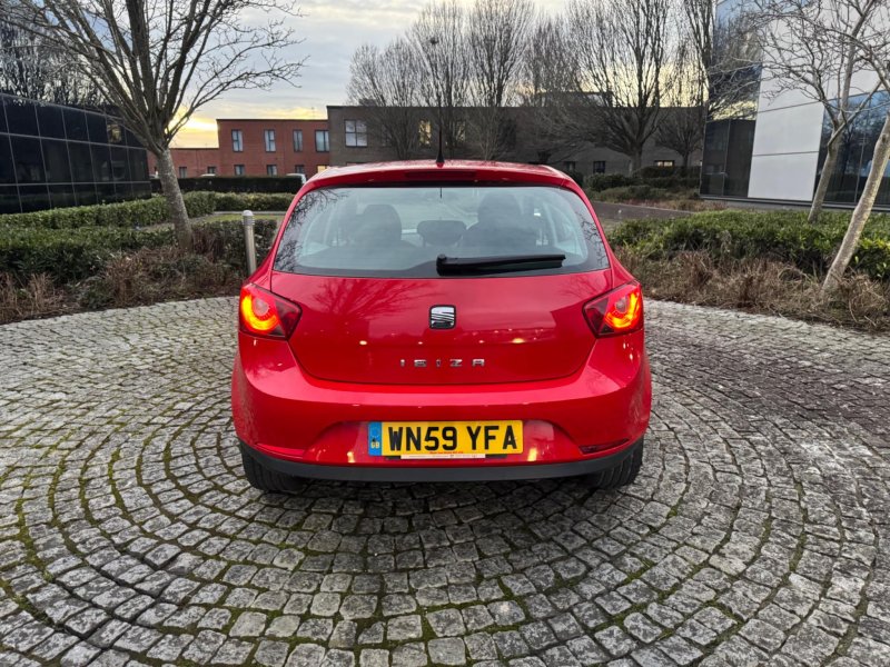 SEAT IBIZA