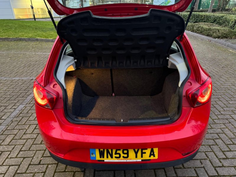 SEAT IBIZA