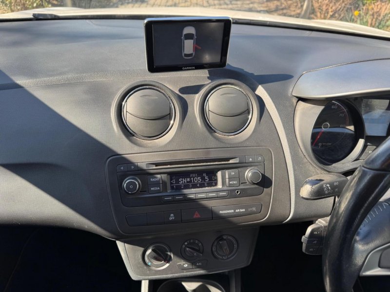 SEAT IBIZA