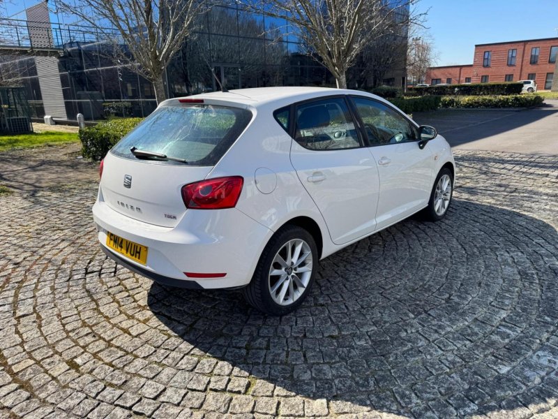 SEAT IBIZA