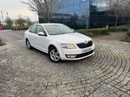 SKODA OCTAVIA 2.0 TDI SE DSG Euro 5 (s/s) 5dr