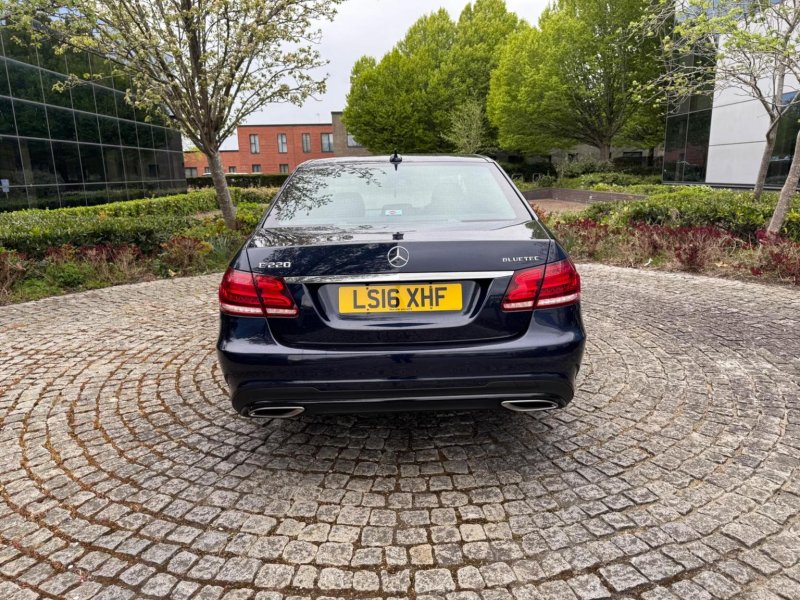 MERCEDES-BENZ E CLASS