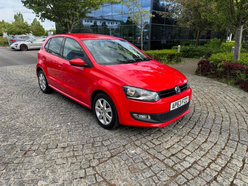 VOLKSWAGEN POLO
