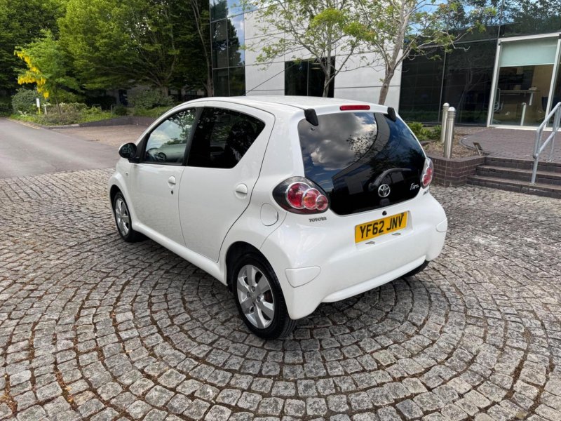 TOYOTA AYGO