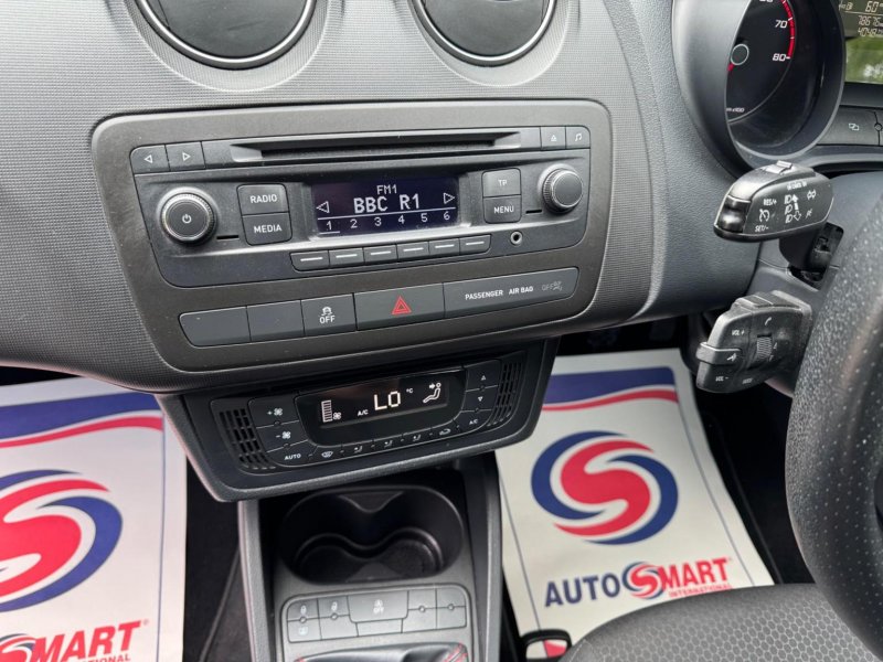 SEAT IBIZA