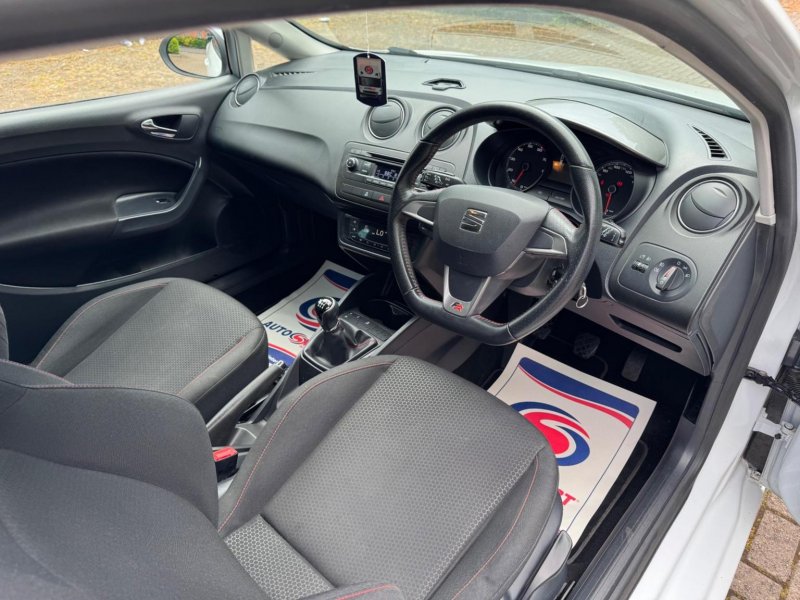 SEAT IBIZA