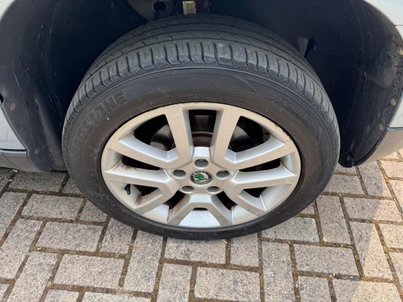 SKODA YETI