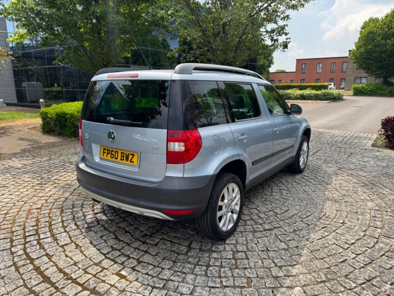 SKODA YETI