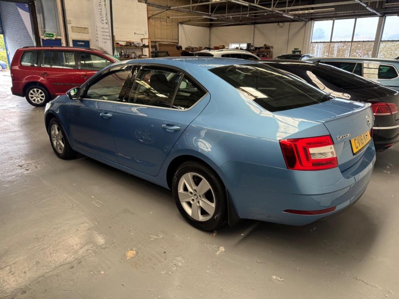 SKODA OCTAVIA