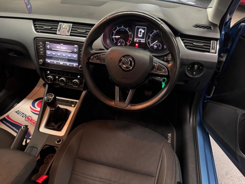 SKODA OCTAVIA
