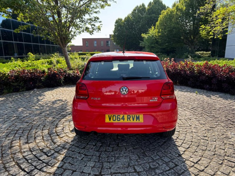 VOLKSWAGEN POLO