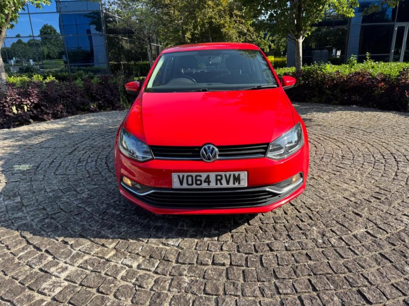 VOLKSWAGEN POLO