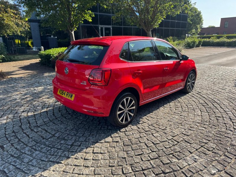 VOLKSWAGEN POLO