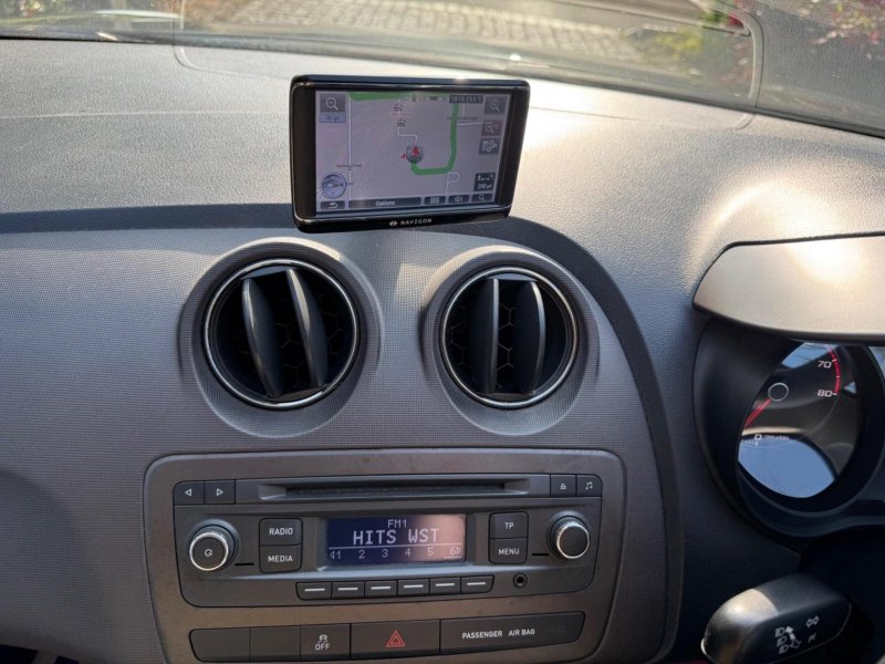 SEAT IBIZA