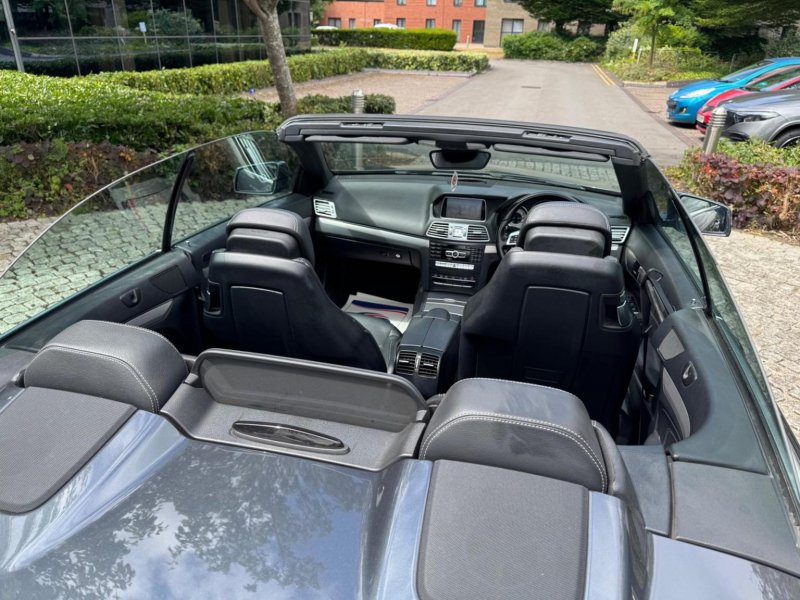 MERCEDES-BENZ E CLASS