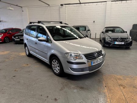 VOLKSWAGEN TOURAN 1.9 TDI S 5dr (7 Seats)