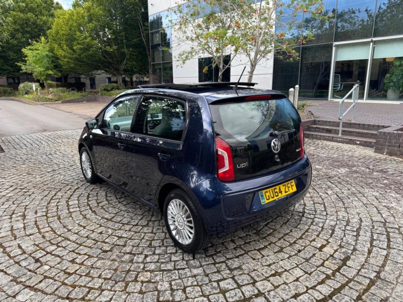 VOLKSWAGEN UP