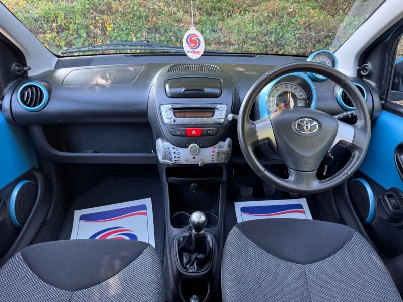 TOYOTA AYGO