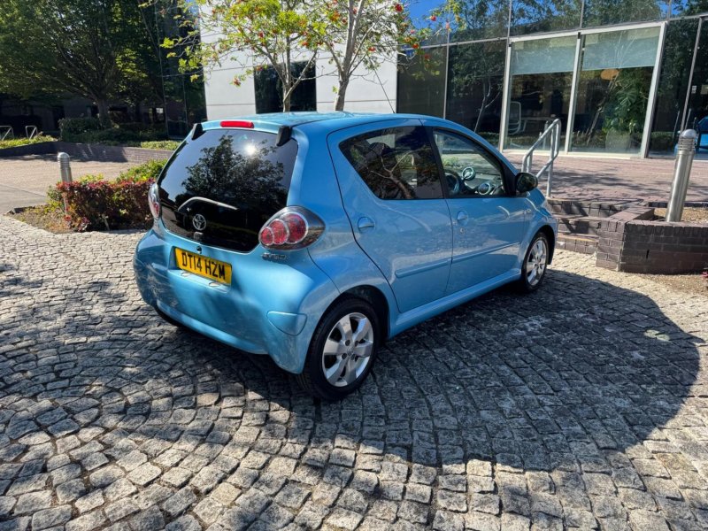 TOYOTA AYGO