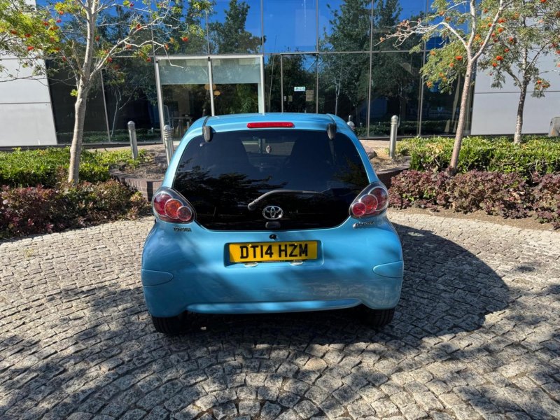 TOYOTA AYGO