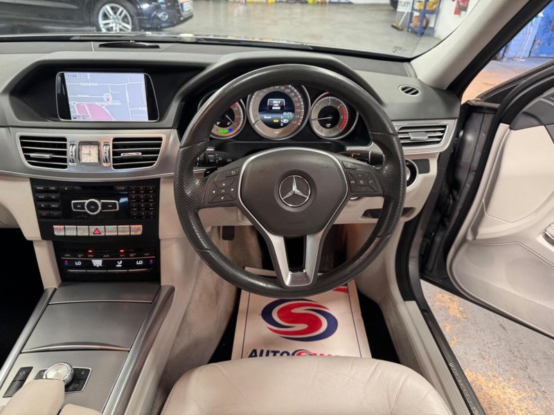 MERCEDES-BENZ E CLASS