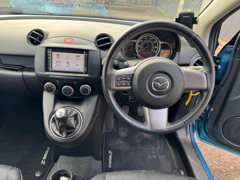 MAZDA MAZDA2