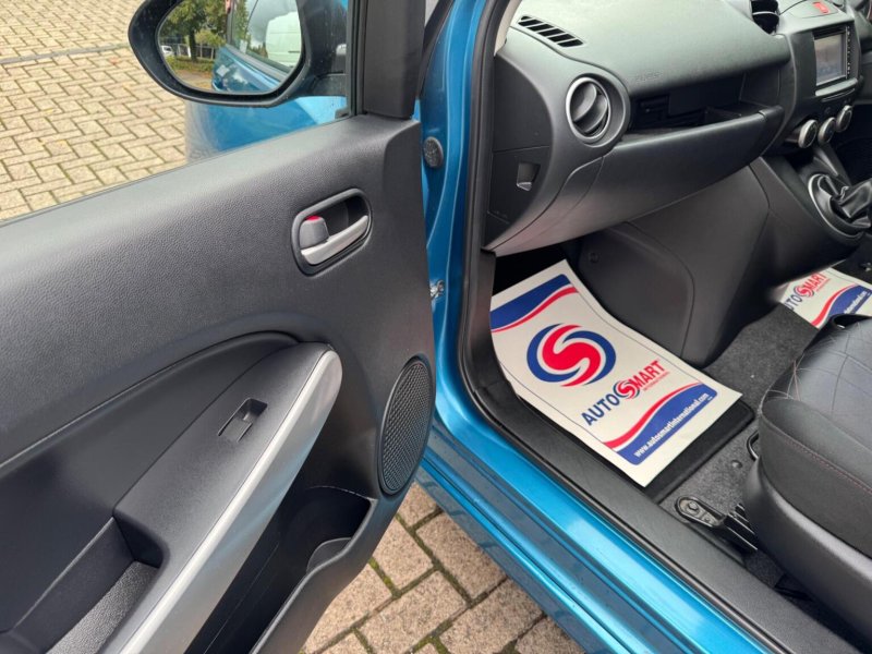 MAZDA MAZDA2
