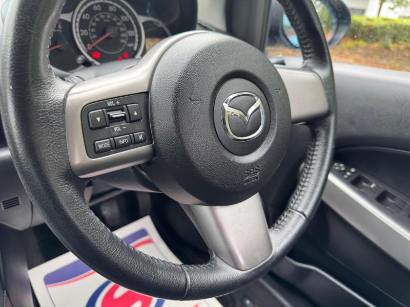 MAZDA MAZDA2