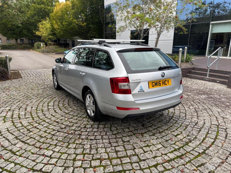SKODA OCTAVIA