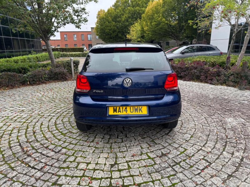 VOLKSWAGEN POLO