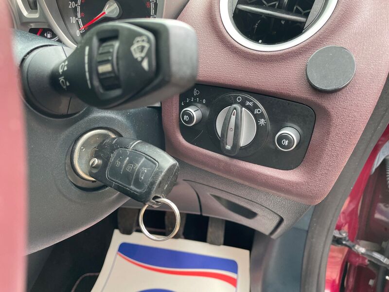 FORD FIESTA