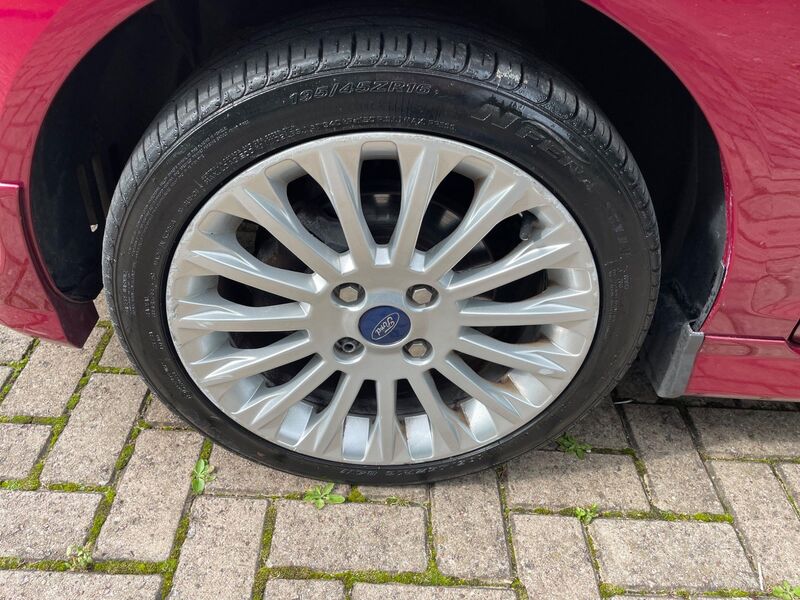 FORD FIESTA