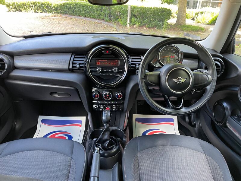 MINI HATCH